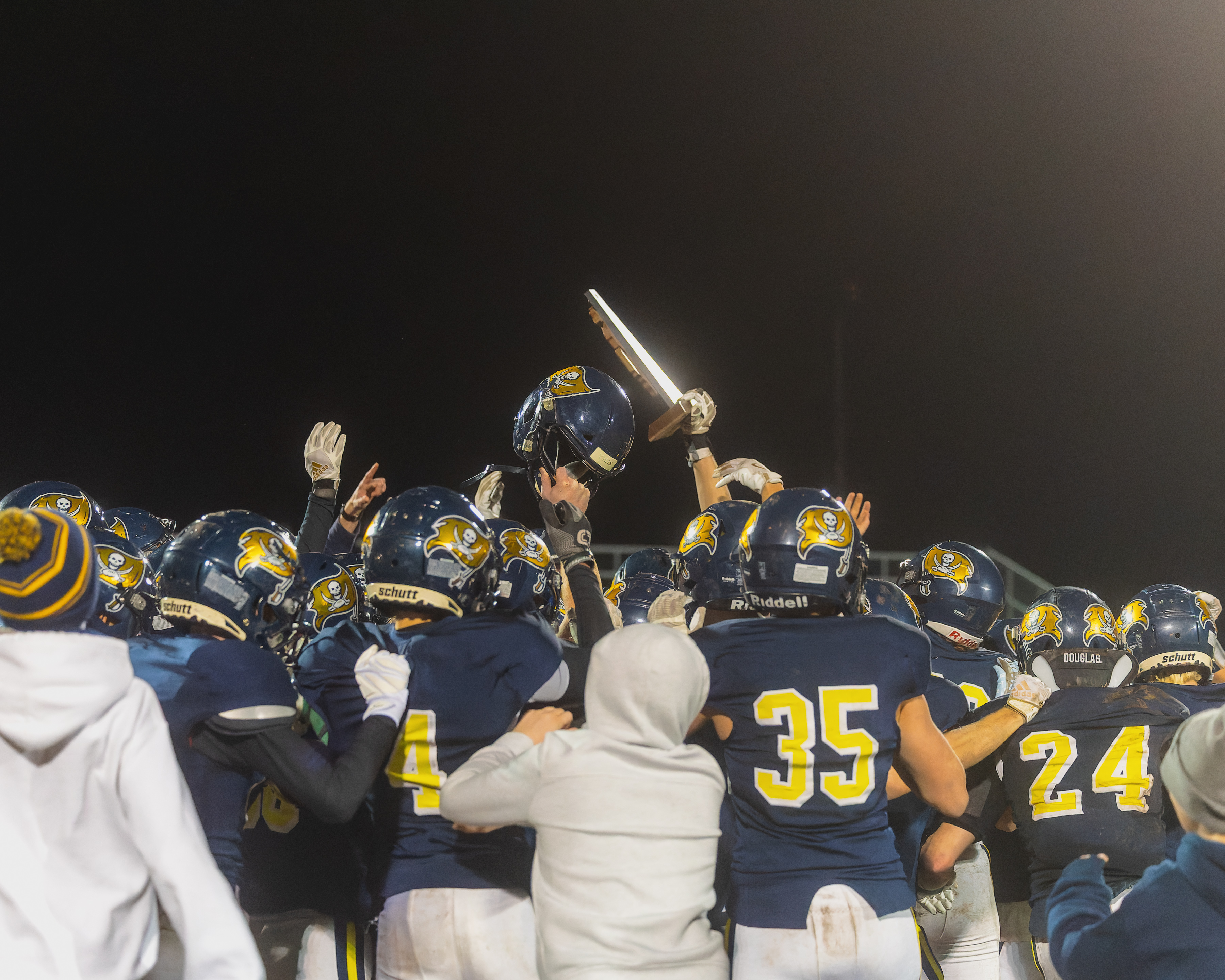 Pewamo-Westphalia 42 Ithaca 21